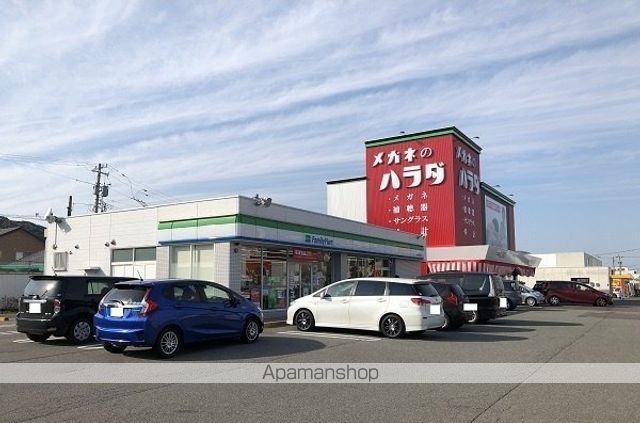 コンビニ　ファミリーマート敦賀木崎通り店（コンビニ）まで1300m
