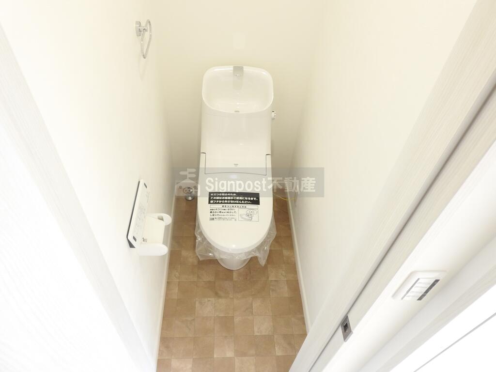 トイレ　温水洗浄便座付