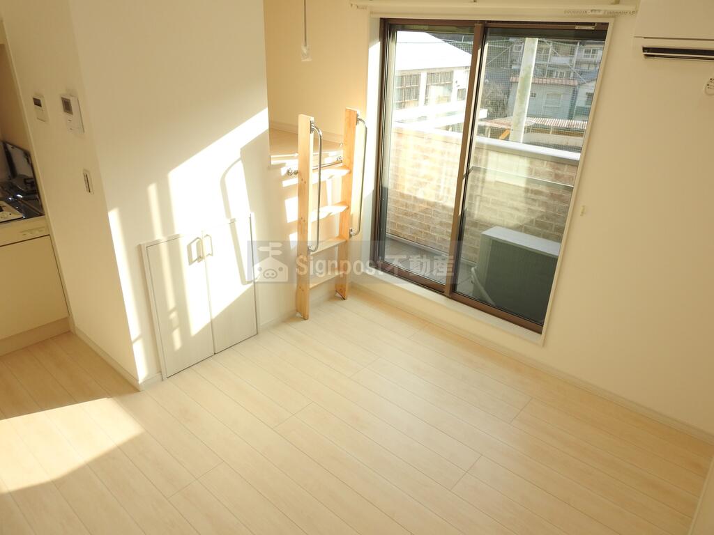 居室・リビング　7帖の洋室