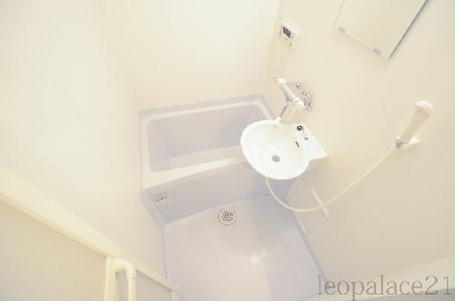 バス・シャワールーム　備品や設備仕様は号室等により異なります。現地をご確認下さい。