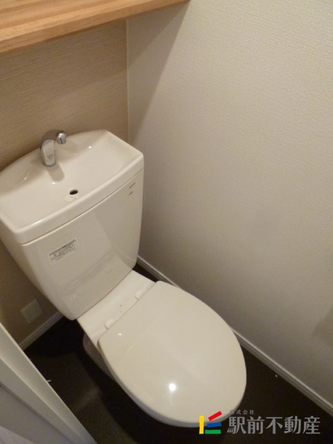 トイレ　写真は同タイプ別部屋