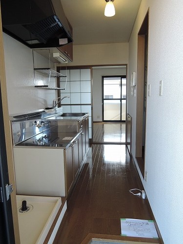 玄関　室内写真は同タイプ別部屋です