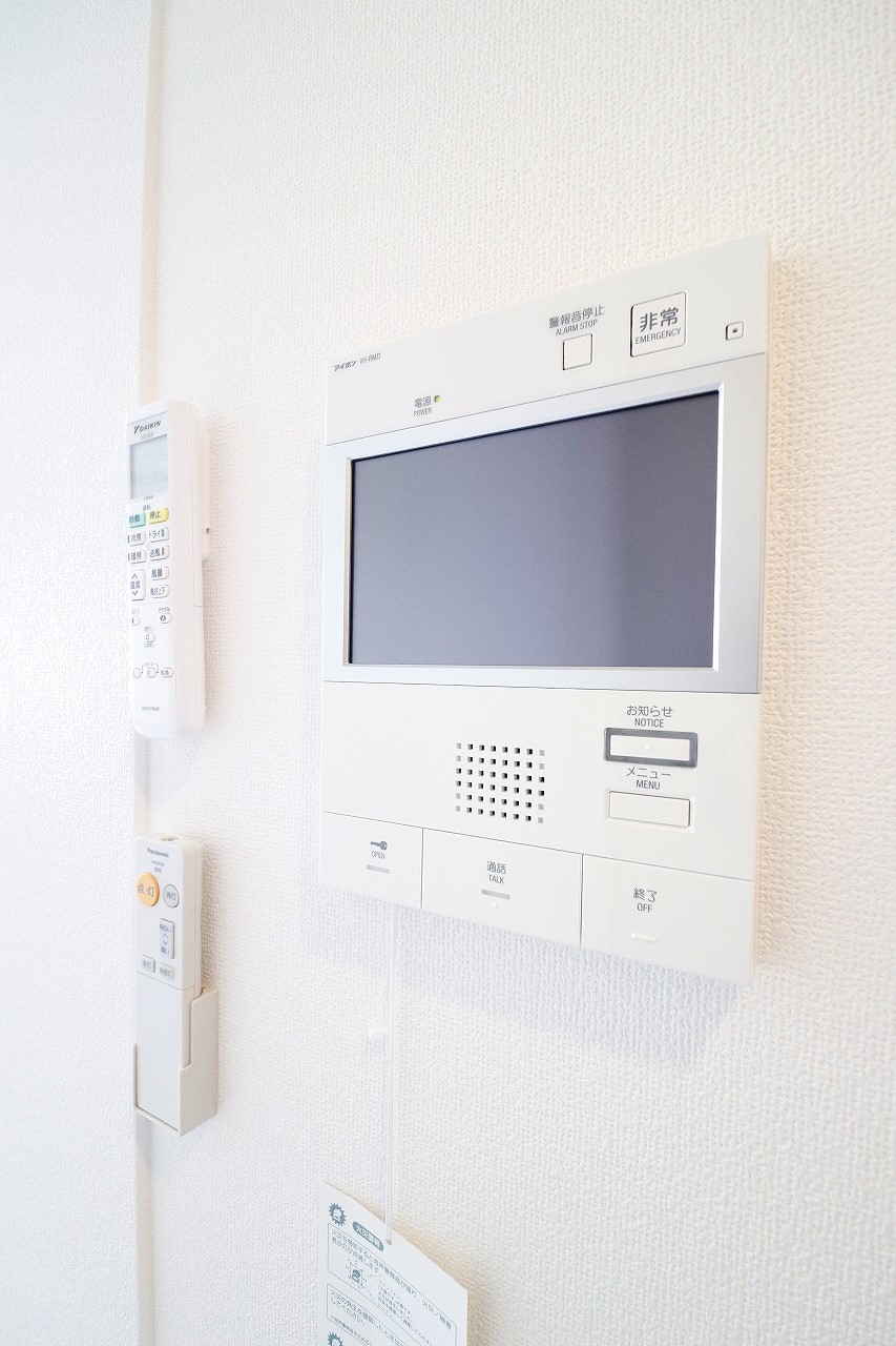 セキュリティ　※同物件、別部屋になります。