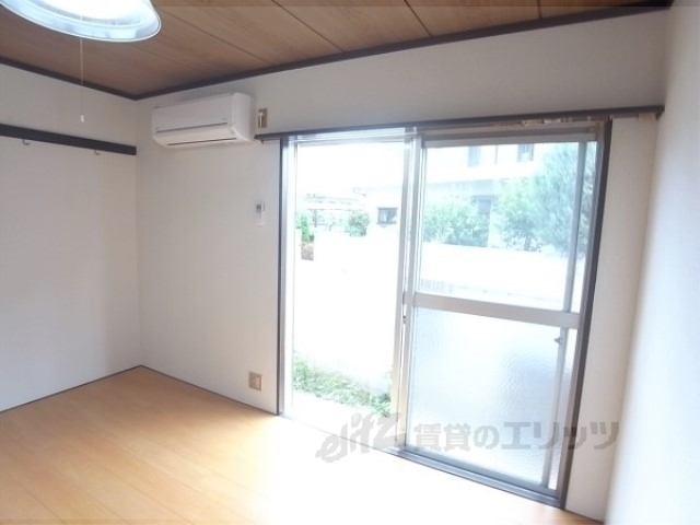 居室・リビング　居室