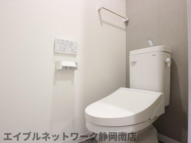 トイレ　トイレもきれいです