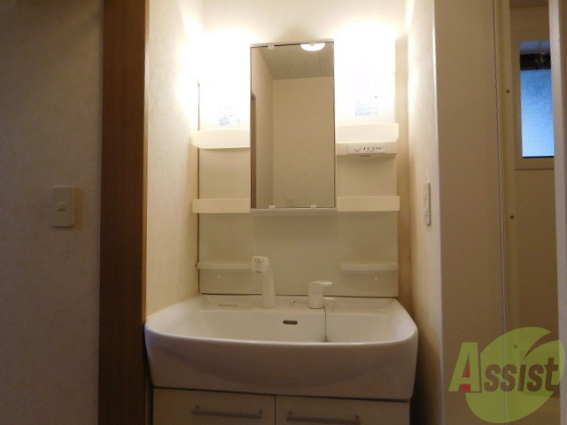 洗面設備　洗面台朝シャンもできます