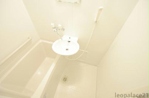 洗面設備　同シリーズの類似となります。現況を優先致します。