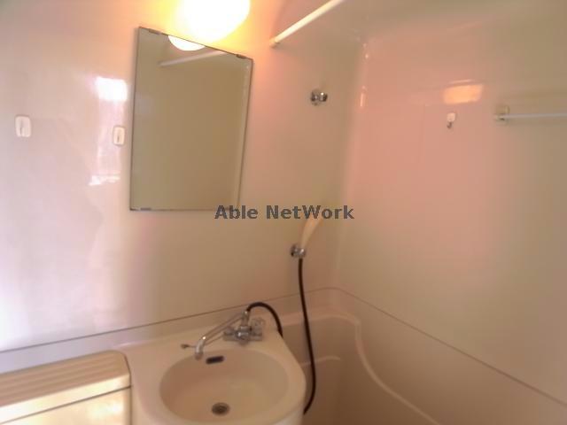 洗面設備　※別部屋写真参照