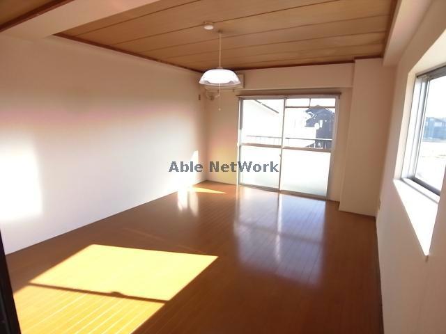 居室・リビング　※別部屋写真参照
