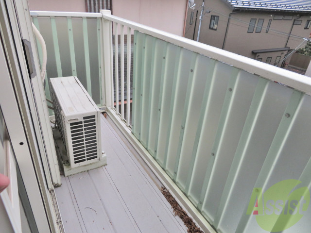 バルコニー　バルコニーはこちらです。十分な広さがございますね