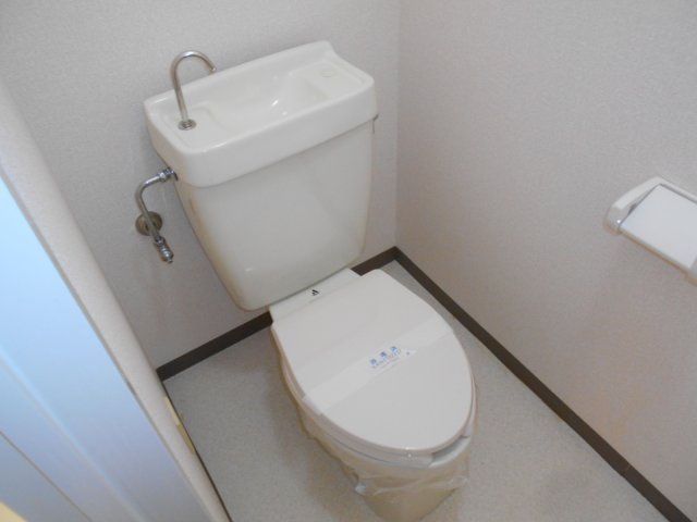 【カノークススリーSマンションのトイレ】