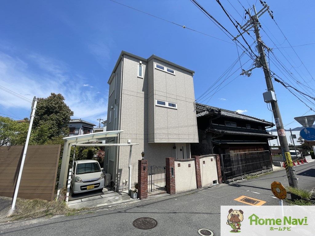 建物外観　「カンフリエブーケ」、現地待ち合わせのご案内も可能です。