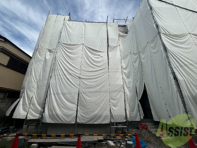 【大阪市西淀川区柏里のアパートのエントランス】