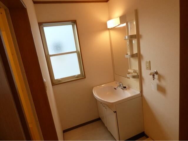 洗面設備　他部屋参照・現況優先