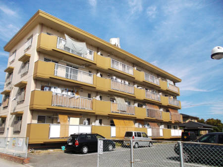 建物外観　落ち着いた雰囲気の外観です