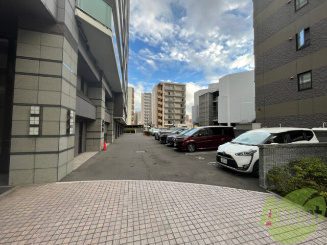 【クリオ札幌北1条の駐車場】