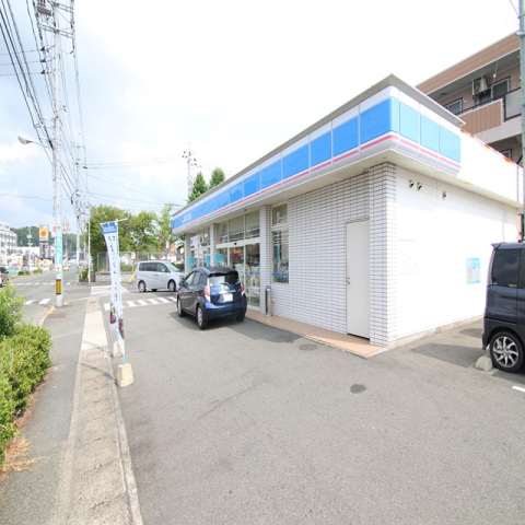 コンビニ　ローソン下関秋根本町店（コンビニ）まで422m
