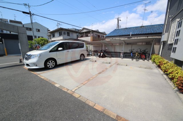 駐車場　駐車スペースもあります