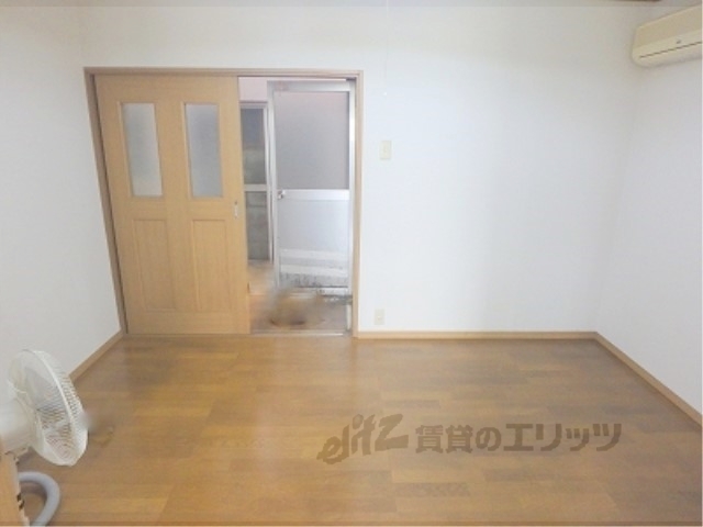 居室・リビング　洋室