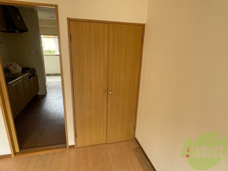 収納　収納スペースです。お洋服やお荷物はこちらへ。