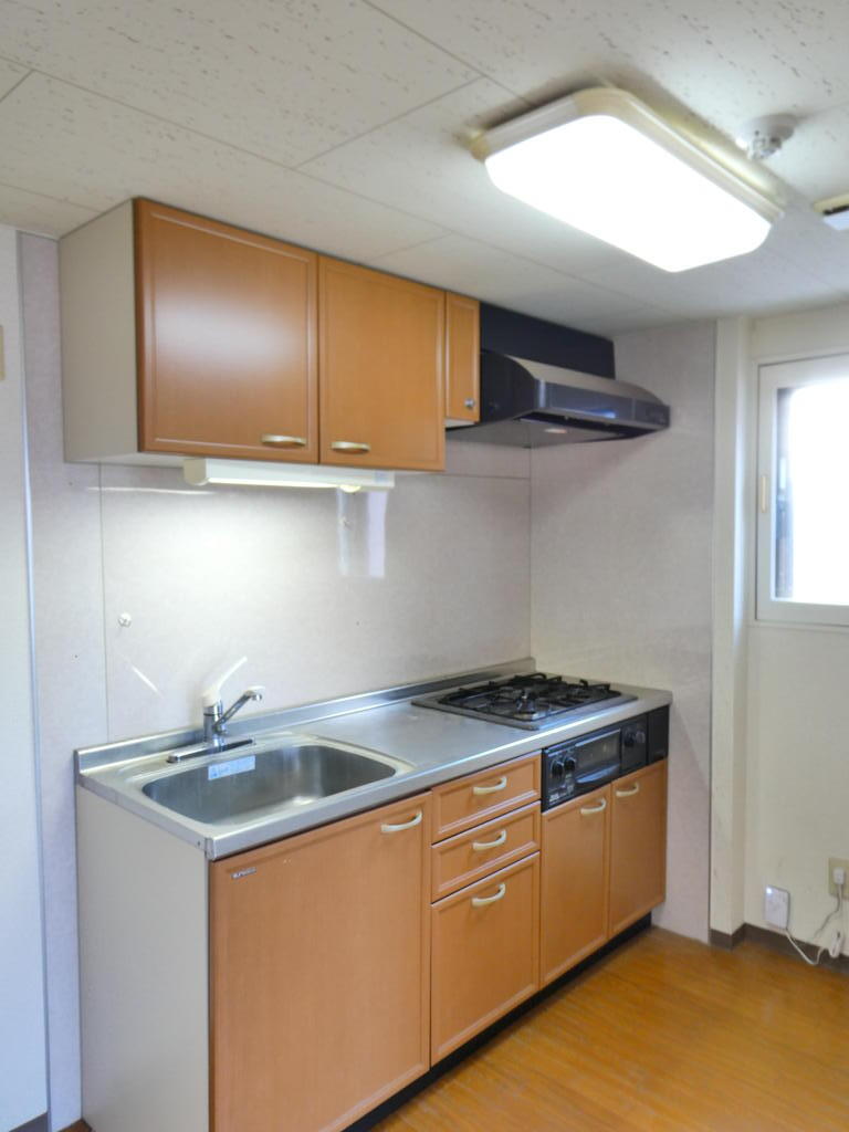 キッチン　3口ガスコンロ