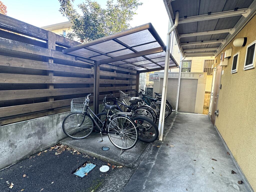 【パークハウス屋形の駐車場】