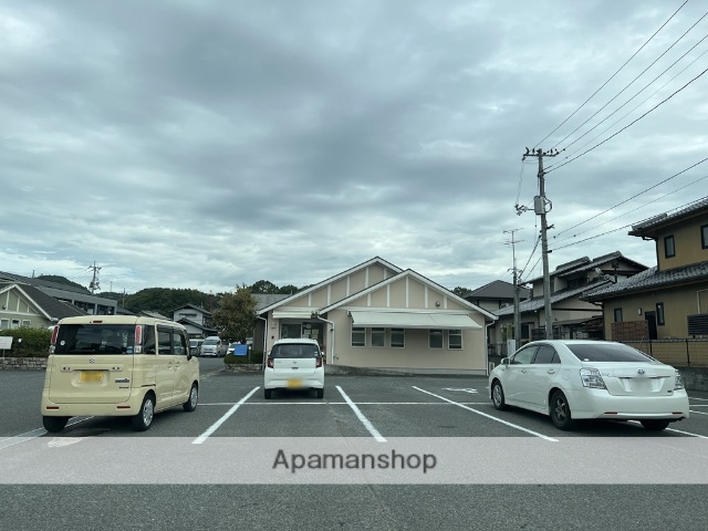 病院　うえおか内科医院（病院）まで2493m