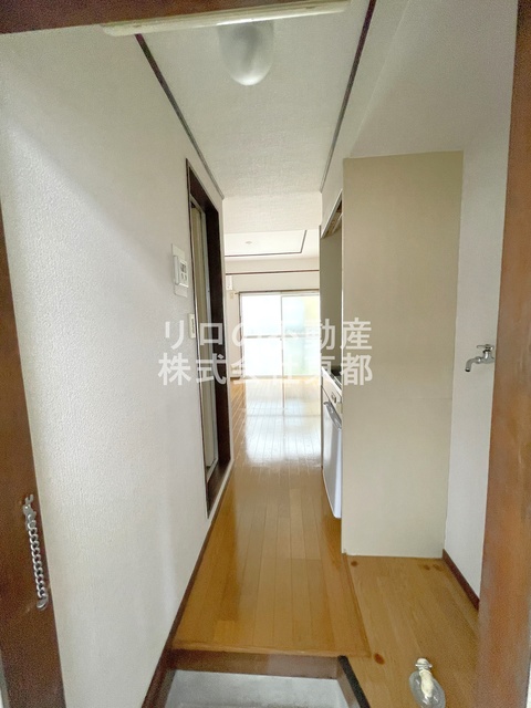 玄関　すっきりシンプルな玄関スペースです！