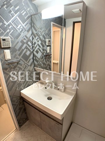 洗面設備　朝の身支度には欠かせない独立洗面化粧台