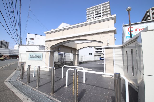 エントランス　清潔なエントランスです