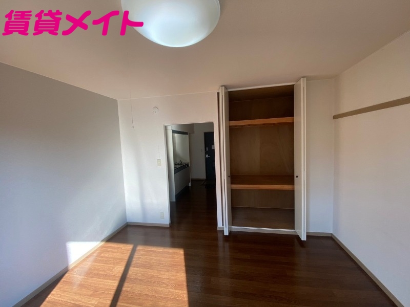 収納　同物件別室の画像です