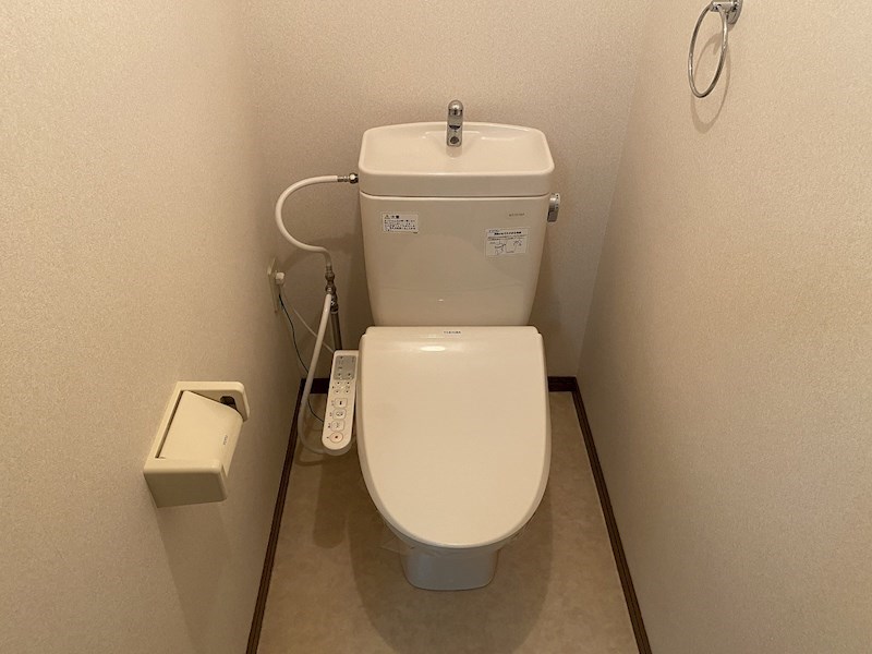 トイレ　シャワートイレ