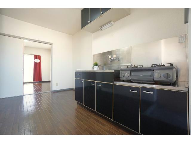 キッチン　2口ガスコンロ付き