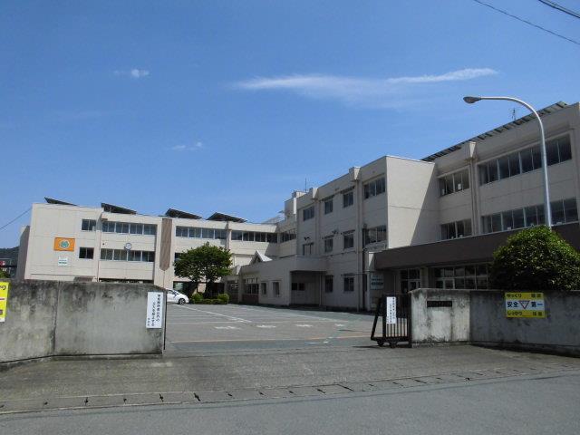 小学校　足利市立青葉小学校（小学校）まで1268m