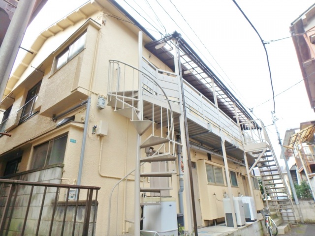 建物外観　外壁塗装済み