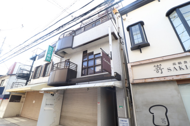 建物外観　東灘区本山北町「アカカベビル」