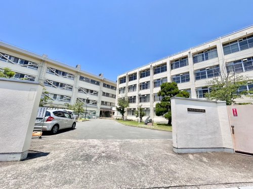 高校・高専　私立大阪商業大学高校（高校・高専）まで523m