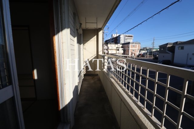 バルコニー　同物件別部屋です。