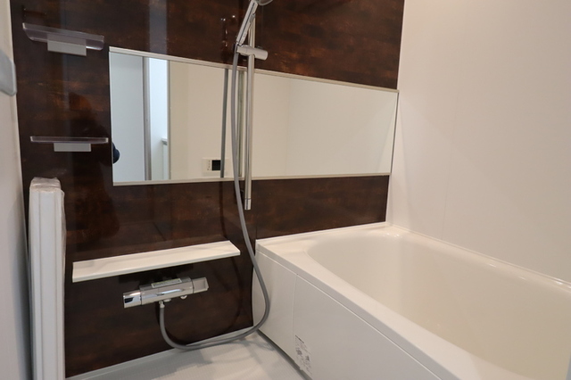 バス・シャワールーム　バス