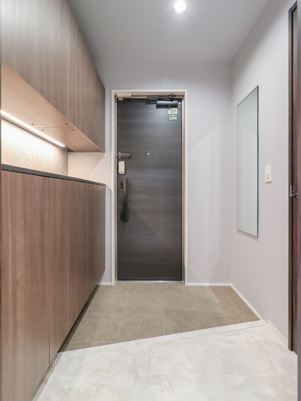 玄関　図面と現状に相違がある場合には現状を優先