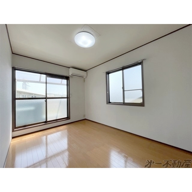 建物外観　洋室