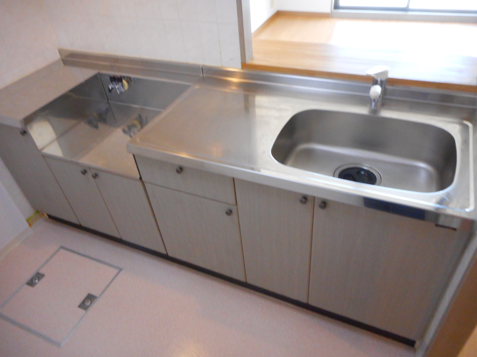 キッチン　他号室モデル写真