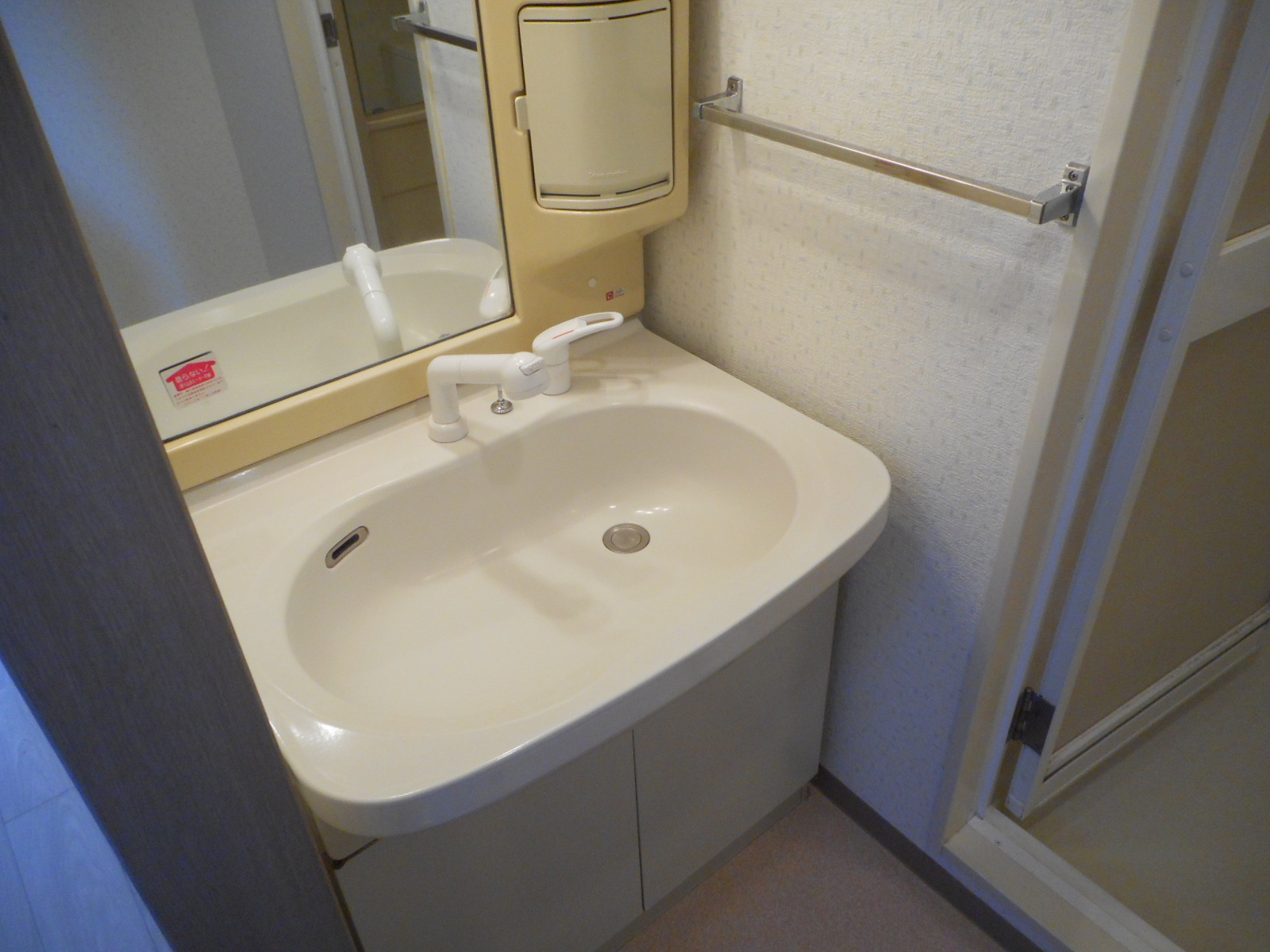 洗面設備　他号室モデル写真