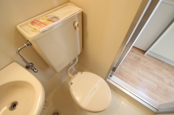 トイレ　※別部屋の写真です