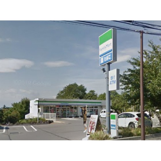 コンビニ　ファミリーマート御代田ミネベアミ（コンビニ）まで987m