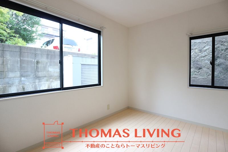 その他部屋・スペース　2面採光で日当たり良好です。