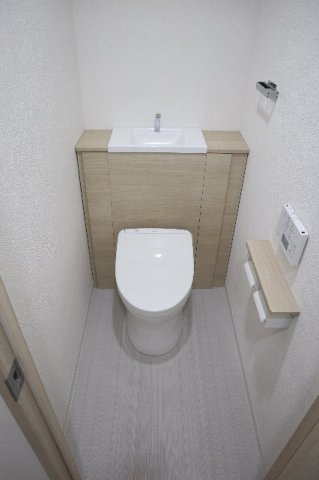 トイレ　キレイな個室空間です