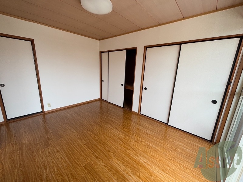 その他部屋・スペース　６帖の洋室となります。寝室にぴったりですね。