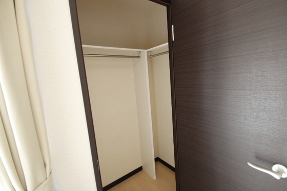 収納　※別部屋の写真です。現況を優先します。
