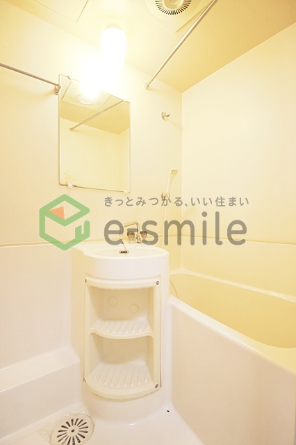 バス・シャワールーム　お風呂です